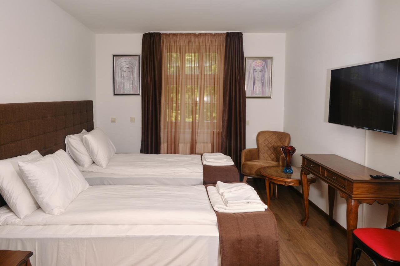 Hotel Splendid Pleven Buitenkant foto