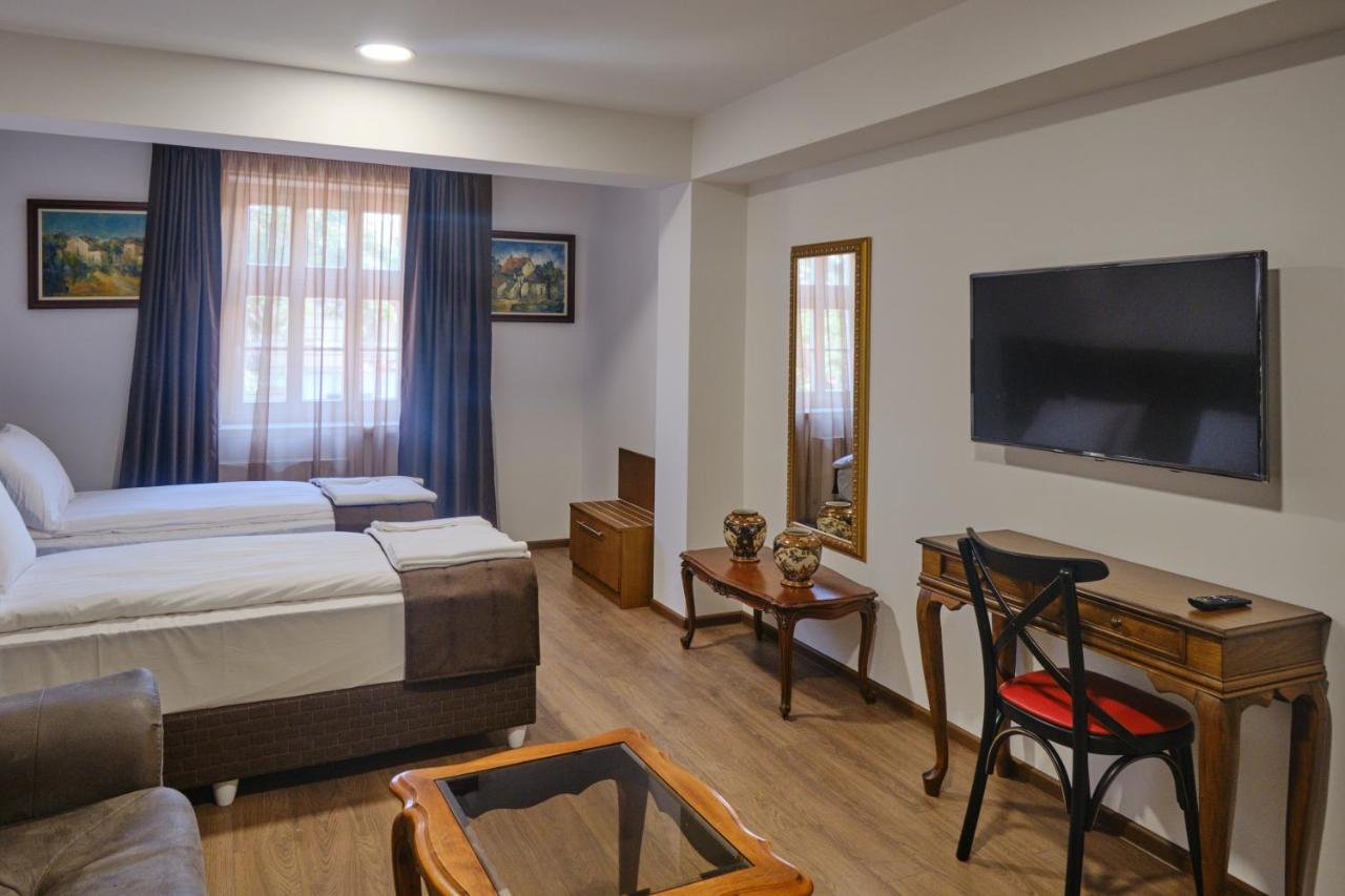 Hotel Splendid Pleven Buitenkant foto
