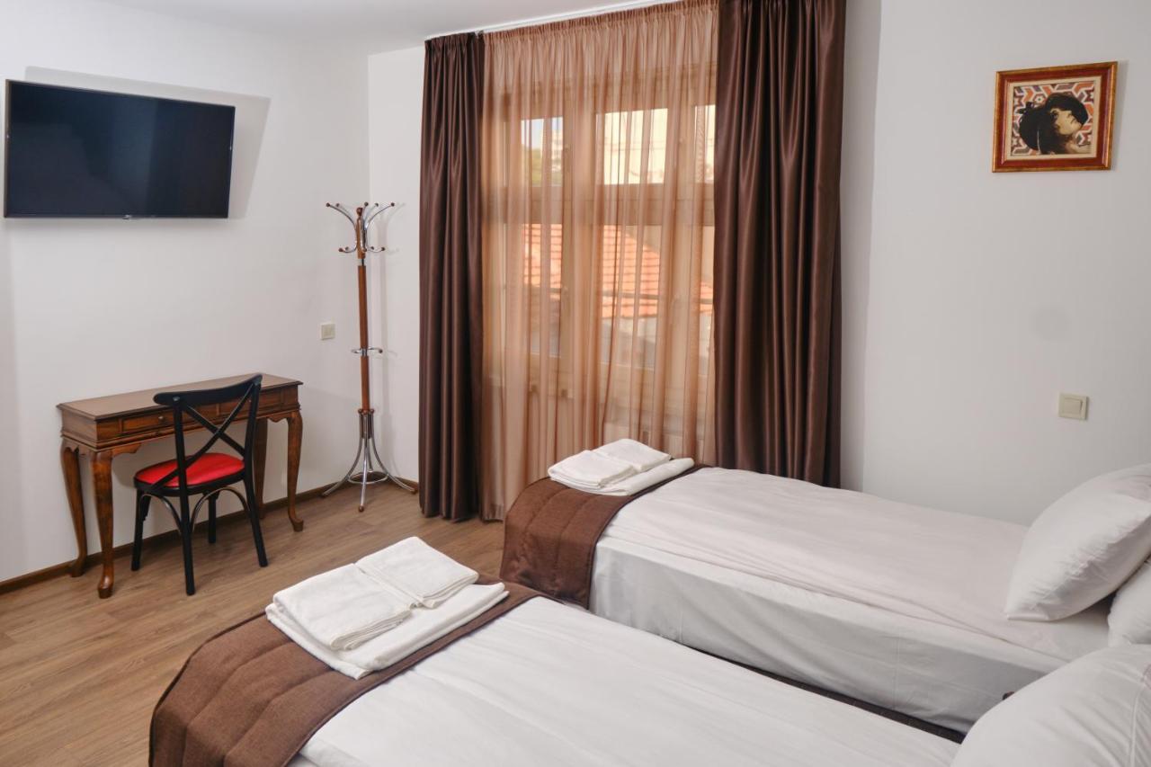 Hotel Splendid Pleven Buitenkant foto